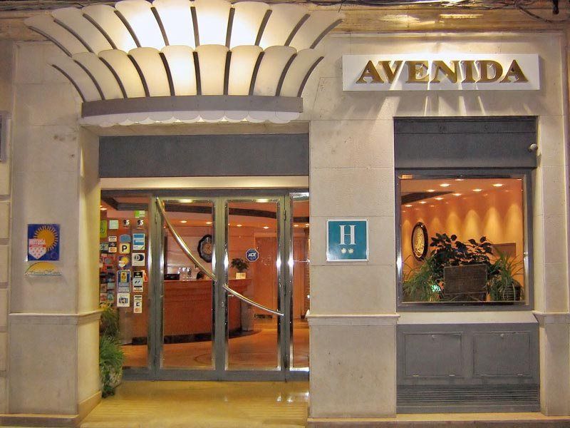 Hotel Avenida Zaragoza Exterior photo